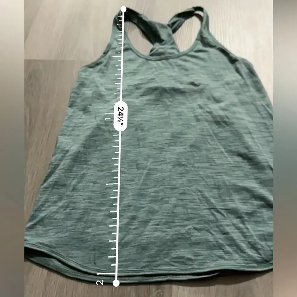Lululemon Essential Tank in Heathered Deep Green Size‎ S